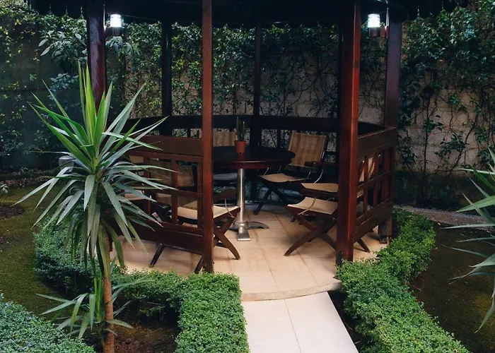 Garden House شقة تيرانا
